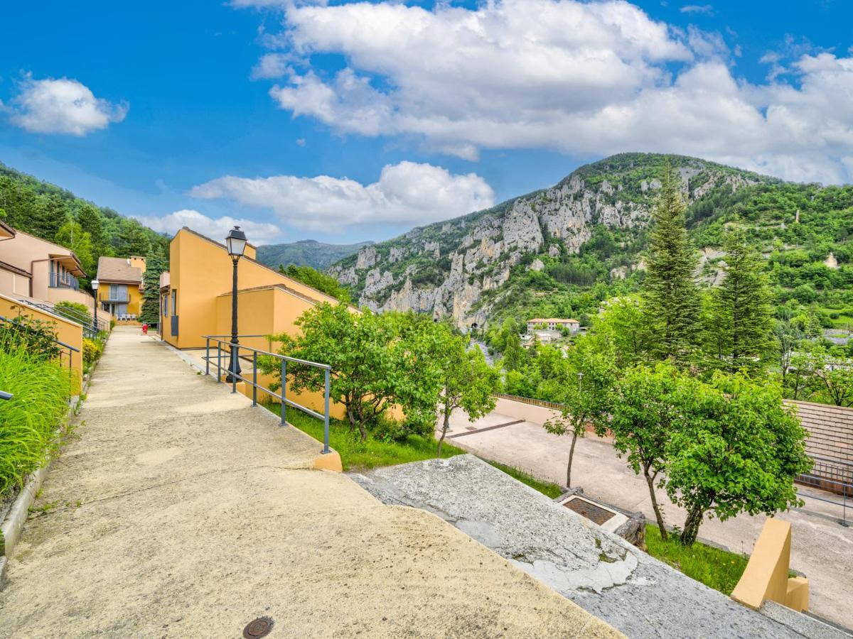 Vacanceole - Residence Les Gorges Rouges Guillaumes Exterior photo
